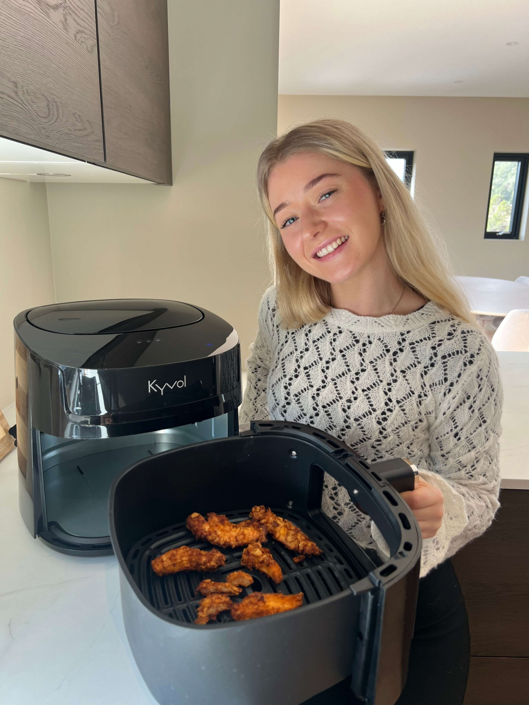 Kyvol 7.2L Smart Airfryer - CrispMaster 360°